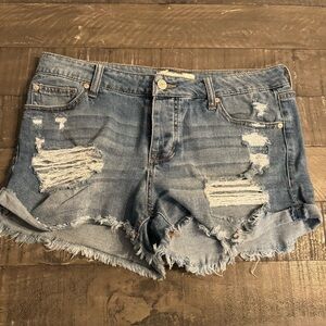 Altar'd State Women's Distressed Ripped Frayed Hem Denim Shorts Size 29